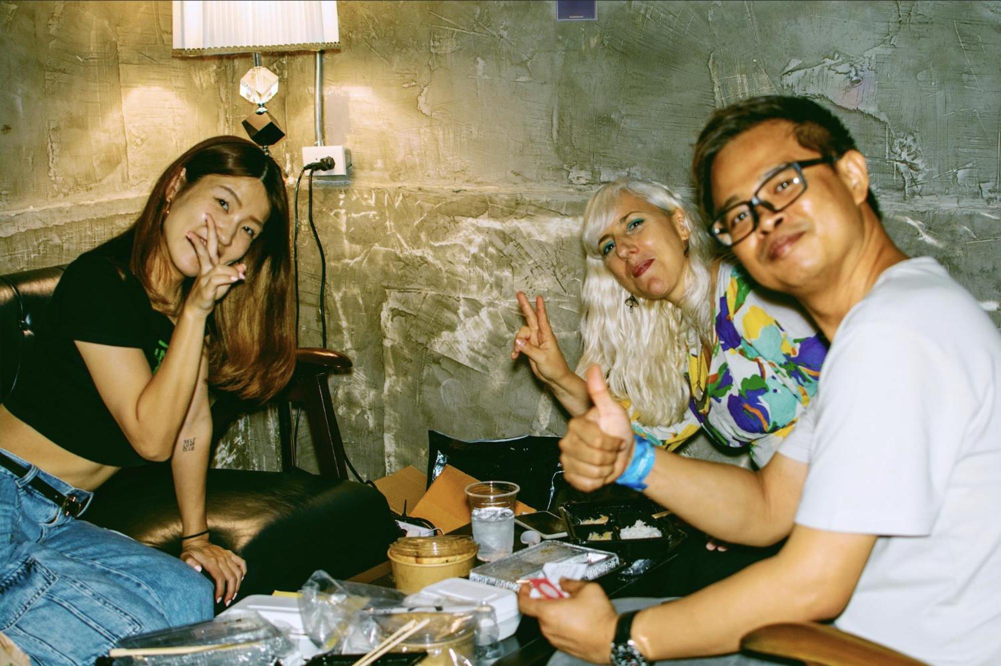 Area81 Hideout Hostel Bangkok Exterior foto